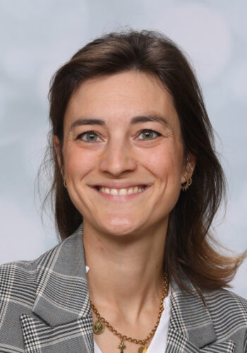 Lola Van Thiel